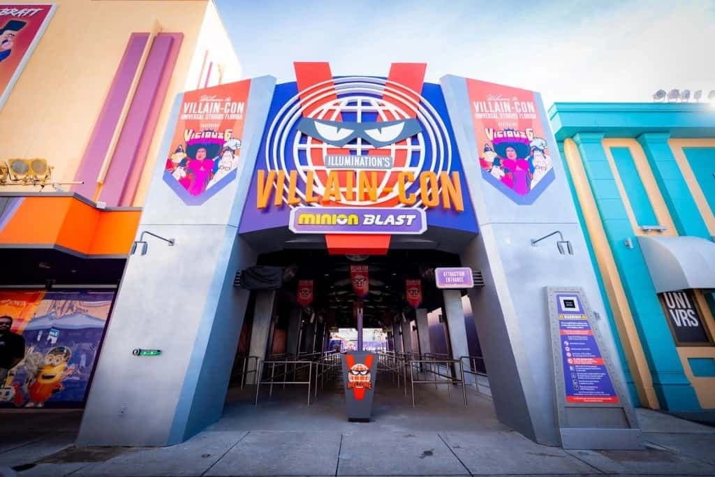 Illumination's Villain-Con Minion Blast